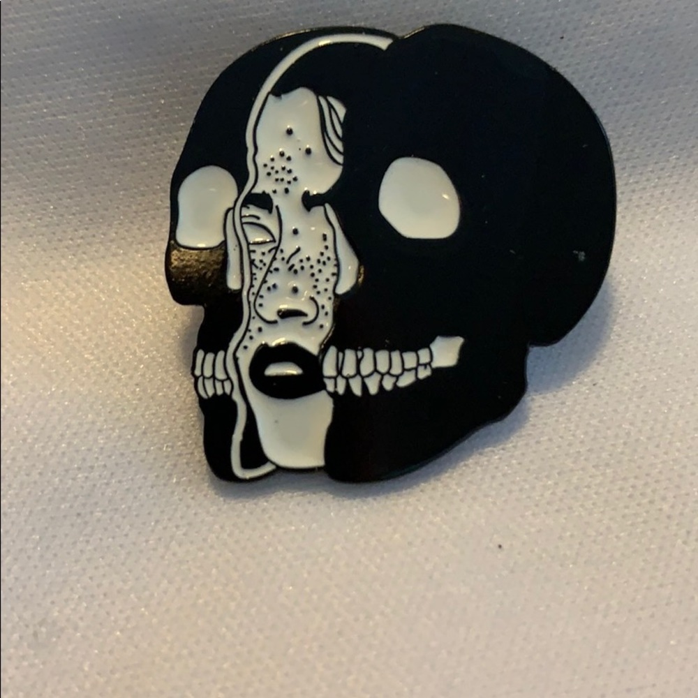 Interesting Hat/Lapel/Purse Pin